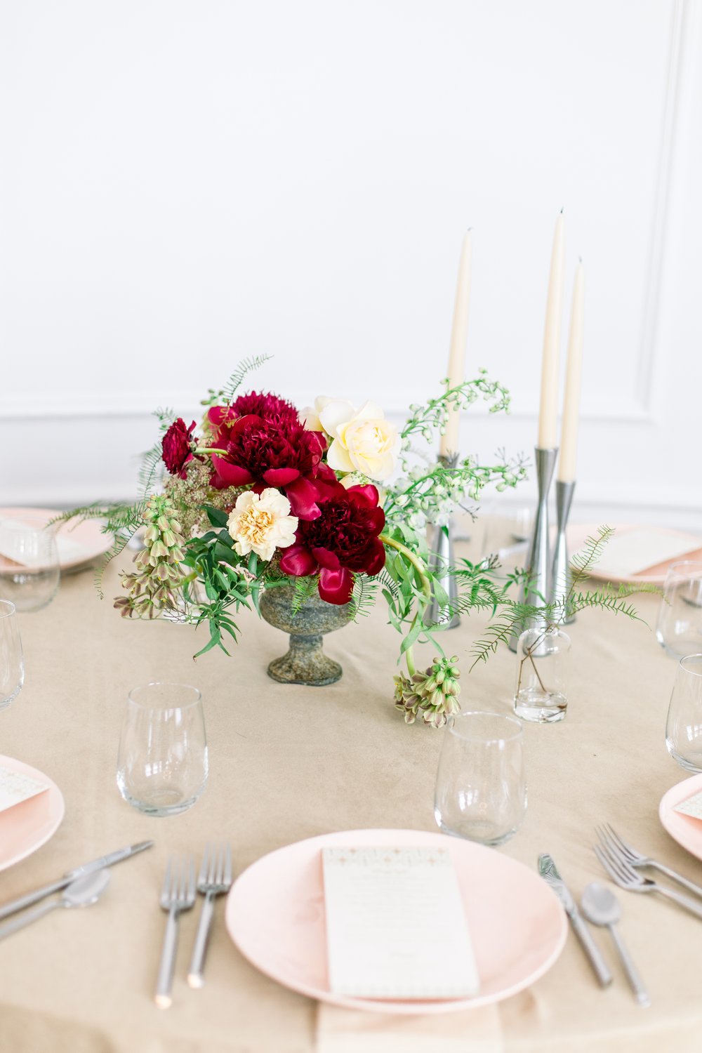SIGNATURE FLORAL ARRANGEMENT