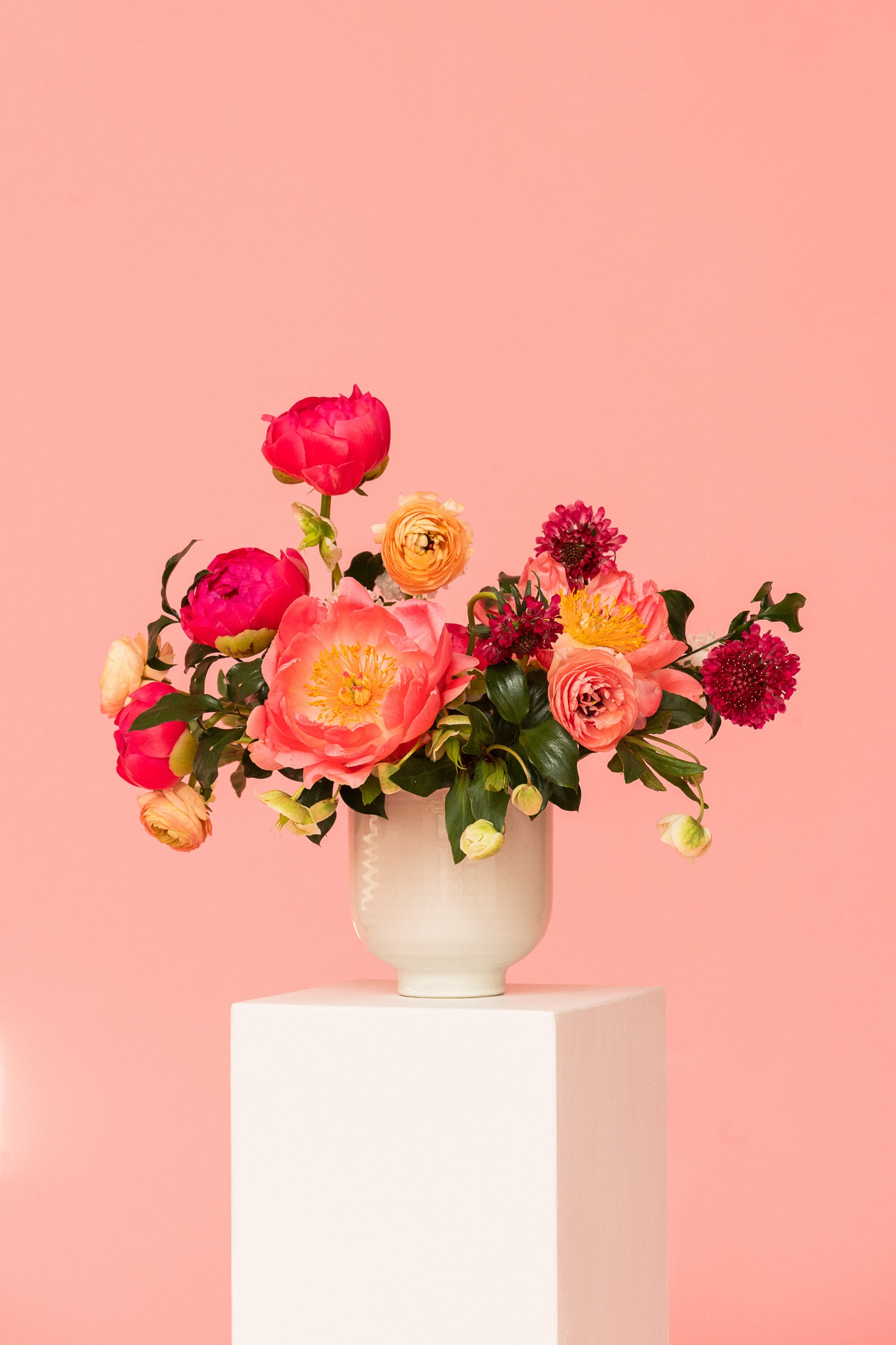 SIGNATURE FLORAL ARRANGEMENT