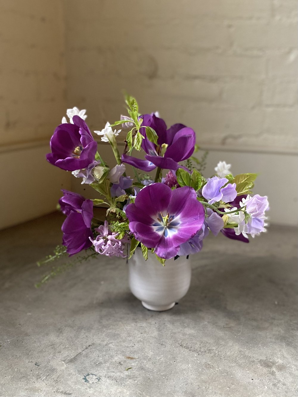 SWEET FLORAL ARRANGEMENT